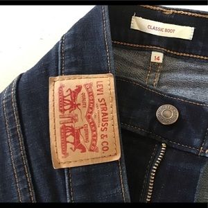 Levi’s women’s classic bootcut jeans